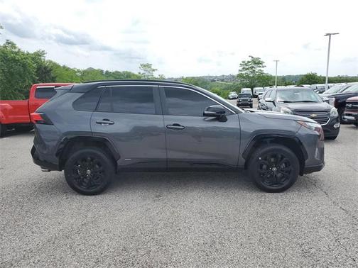 2023 Toyota RAV4 Hybrid SE