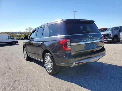 2024 Ford Expedition Platinum