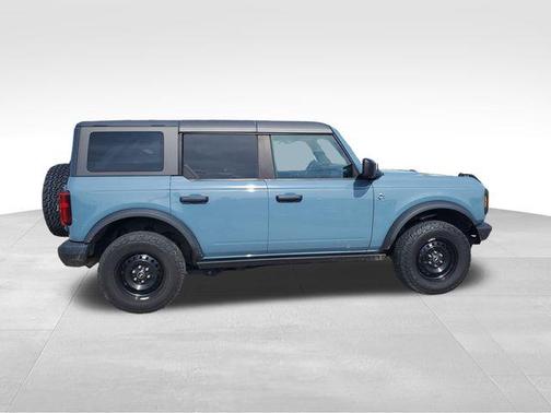 Area 51 2022 Ford Bronco Black Diamond
