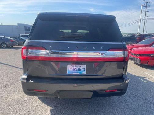 Magnetic Gray 2018 Lincoln Navigator Reserve
