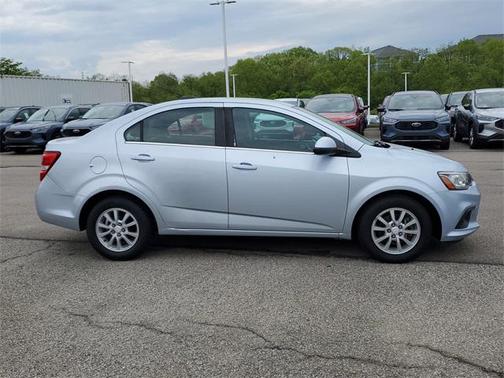2017 Chevrolet Sonic LT