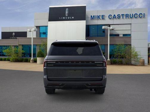 Starlight Gray Premium Colorant 2025 Lincoln Navigator Reserve