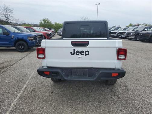 2023 Jeep Gladiator Sport S
