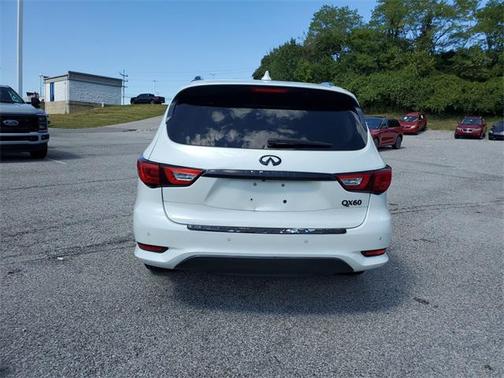 2018 INFINITI QX60 Base