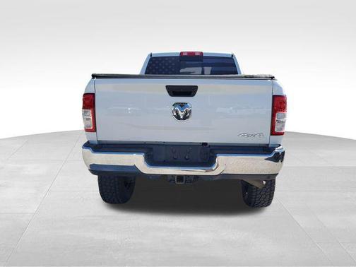 Bright White Clearcoat 2020 RAM 2500 Tradesman Crew Cab 4x4 6'4' Box