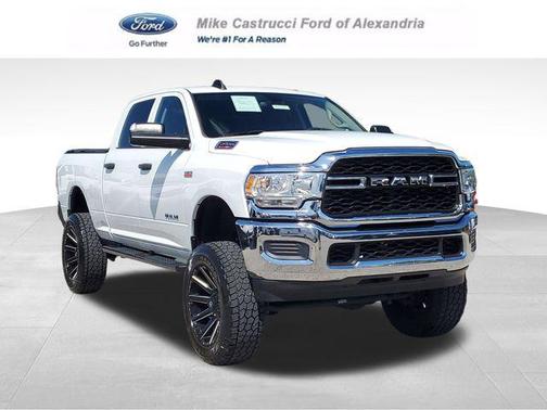 Bright White Clearcoat 2020 RAM 2500 Tradesman Crew Cab 4x4 6'4' Box
