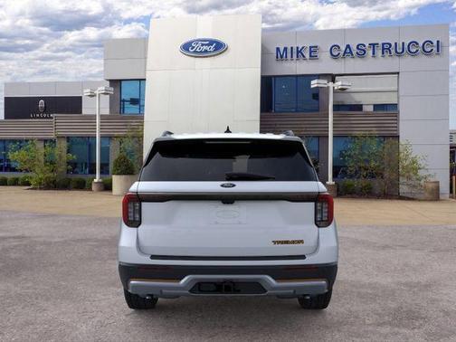 Space White Metallic 2026 Ford Explorer Tremor