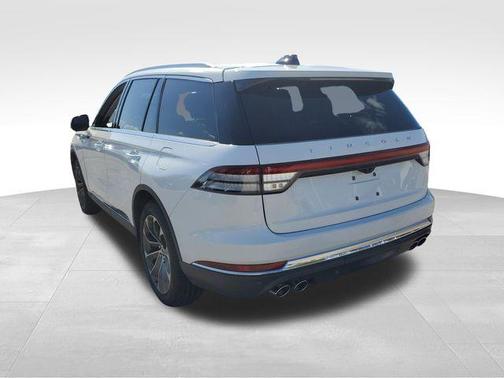 Pristine White Metallic Tri-Coat 2025 Lincoln Aviator Reserve AWD