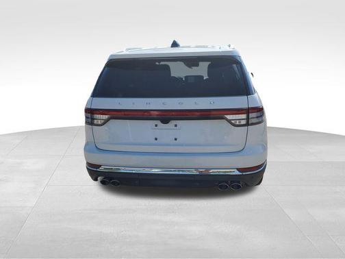 Pristine White Metallic Tri-Coat 2025 Lincoln Aviator Reserve AWD