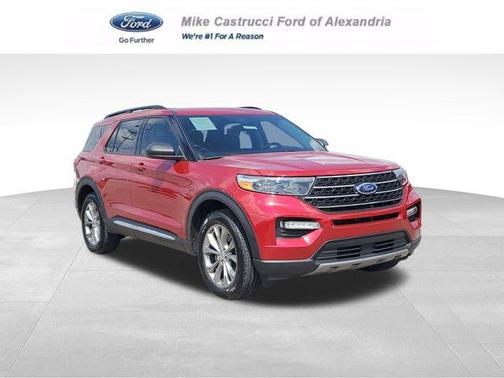 Rapid Red Metallic Tinted Clearcoat 2023 Ford Explorer XLT