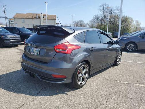 2018 Ford Focus ST 