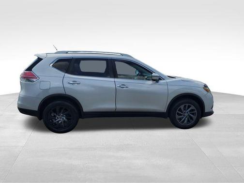 Brilliant Silver 2016 Nissan Rogue SL