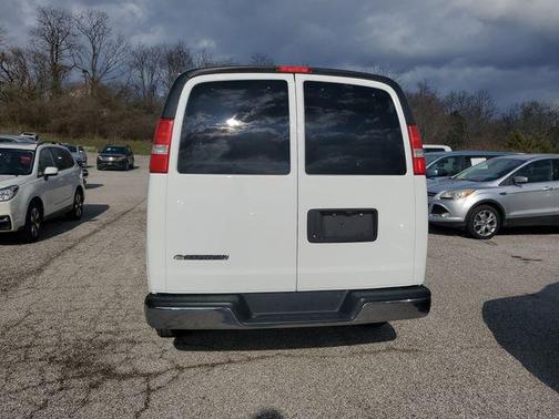 Summit White 2020 Chevrolet Express 3500 RWD 3500 Extended Wheelbase LT