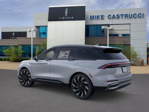 Gray Matter Metallic Clearcoat 2026 Lincoln Nautilus Reserve