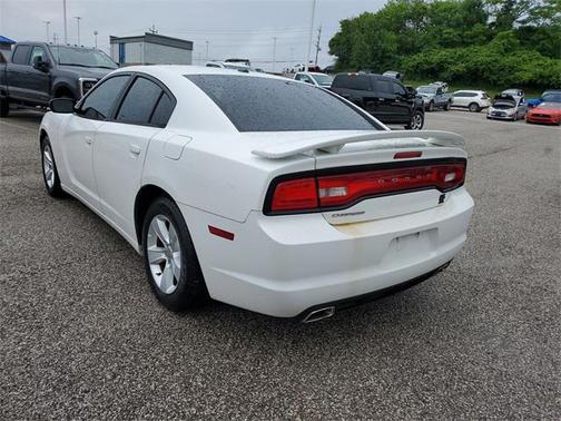 2012 Dodge Charger SE