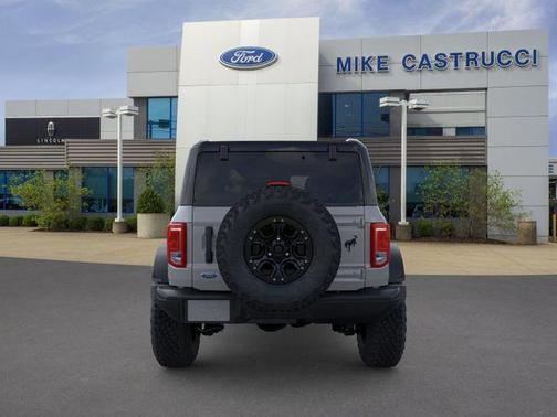 Avalanche Gray 2026 Ford Bronco Big Bend