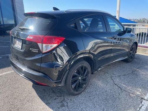 2022 Honda HR-V AWD Sport