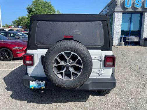 Bright White Clearcoat 2024 Jeep Wrangler Sport S