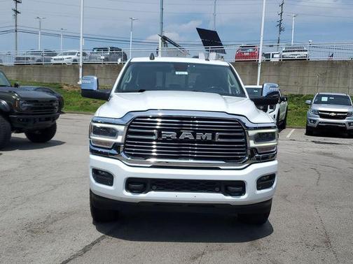 Bright White Clearcoat 2023 RAM 2500 Laramie Crew Cab 4x4 6'4' Box