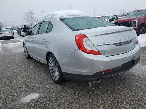 2015 Lincoln MKS Base