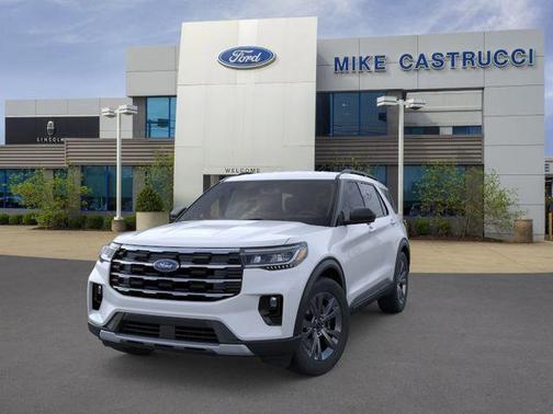 Space White Metallic 2026 Ford Explorer Active w/200A Pkg