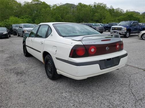 2004 Chevrolet Impala Base