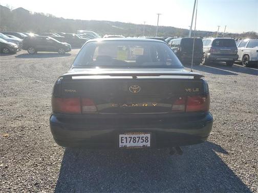 1995 Toyota Camry LE V6