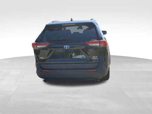 Midnight Black Metallic 2022 Toyota RAV4 Hybrid XLE