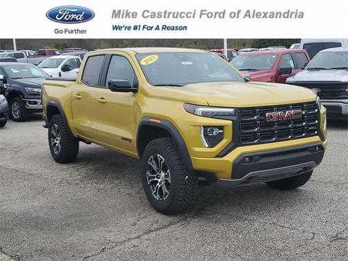 2023 GMC Canyon Base
