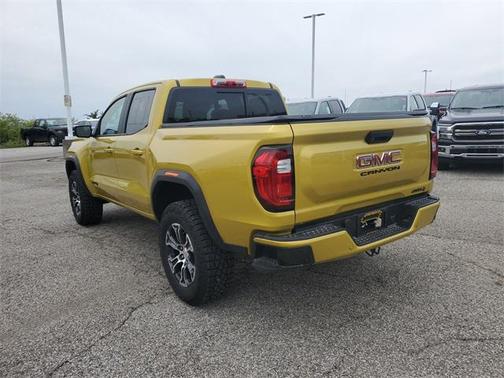 2023 GMC Canyon Base