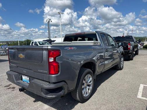 Satin Steel Metallic 2022 Chevrolet Silverado 1500 Limited Custom