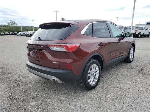 2021 Ford Escape SE