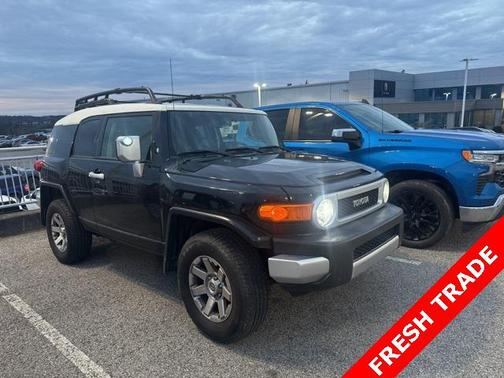 2014 Toyota FJ Cruiser Base