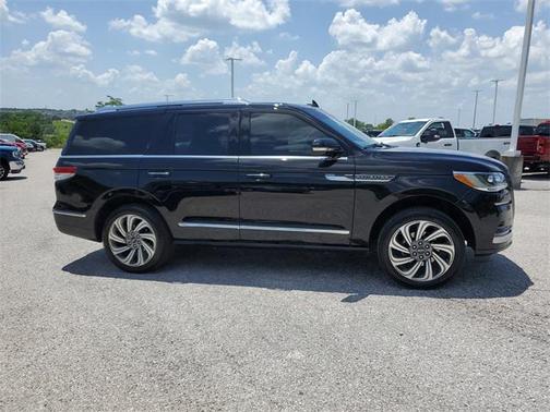 2022 Lincoln Navigator Reserve