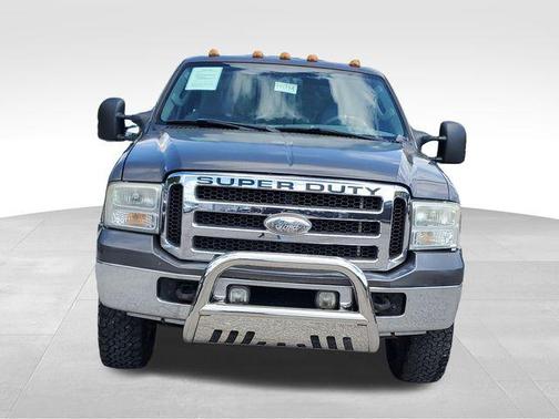 Gray 2005 Ford F-350 XLT Crew Cab Super Duty