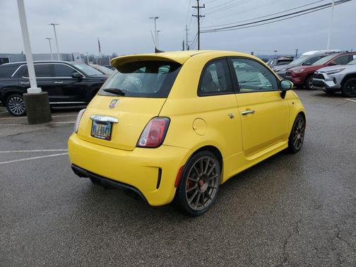 2016 FIAT 500 Abarth