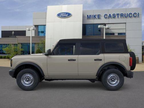 Desert Sand 2025 Ford Bronco Base