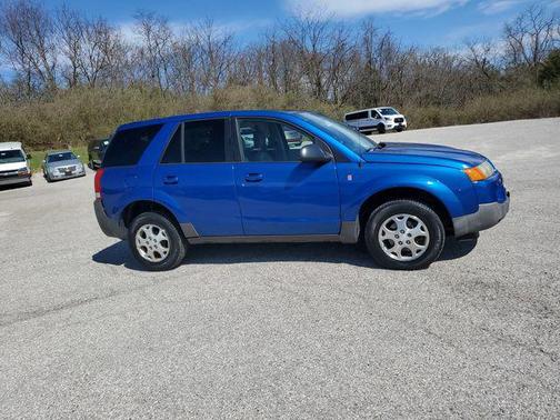 2004 Saturn Vue Base