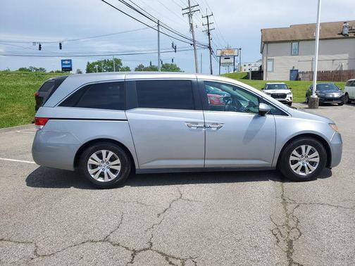 Lunar Silver Metallic 2016 Honda Odyssey EX-L