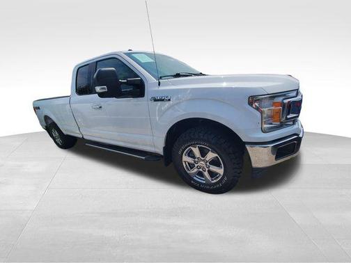 Oxford White 2018 Ford F-150 XLT