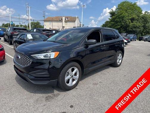 Agate Black Metallic 2024 Ford Edge SE