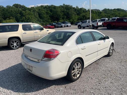 Cream White 2008 Saturn Aura XE