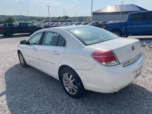 Cream White 2008 Saturn Aura XE