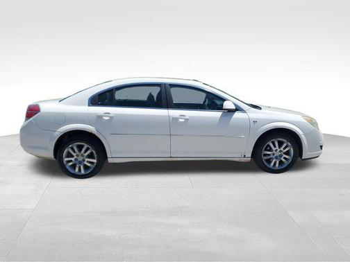 Cream White 2008 Saturn Aura XE