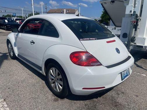 Pure White 2015 Volkswagen Beetle 1.8T
