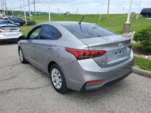 2022 Hyundai Accent SE
