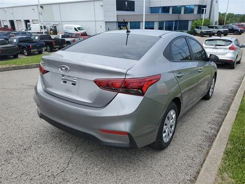 2022 Hyundai Accent SE
