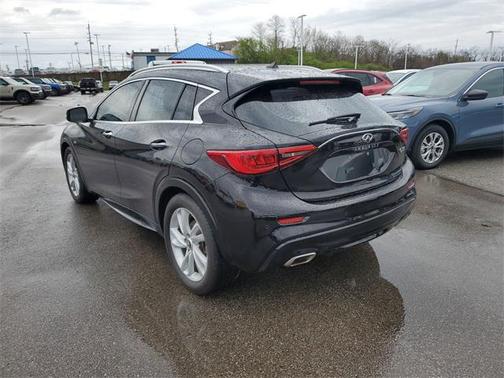 2018 INFINITI QX30 Premium