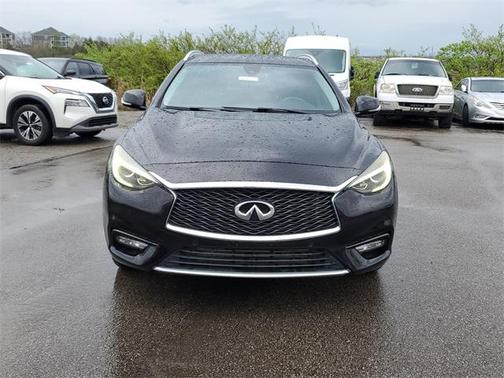 2018 INFINITI QX30 Premium