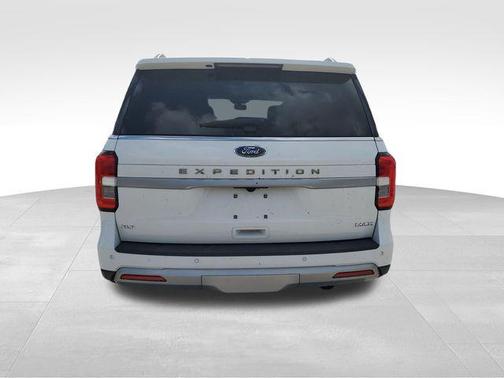 Oxford White 2023 Ford Expedition Max XLT